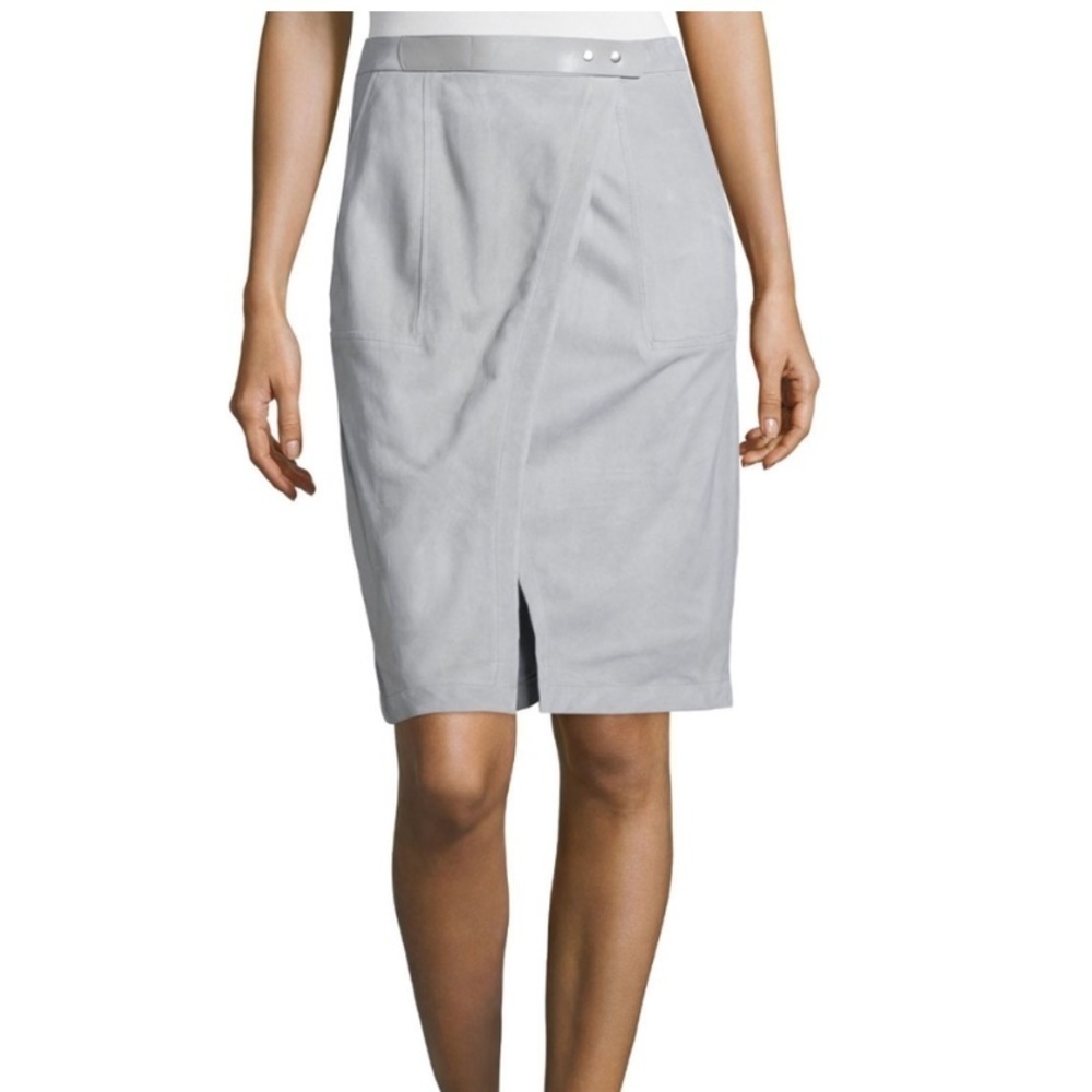 Genuine Lamb Suede Wrap Skirt

HALSTON‎ HERITAGE